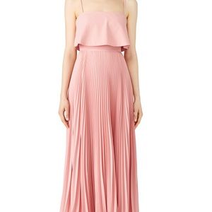 Jill Jill Stuart
Rose Water Pleated Gown
